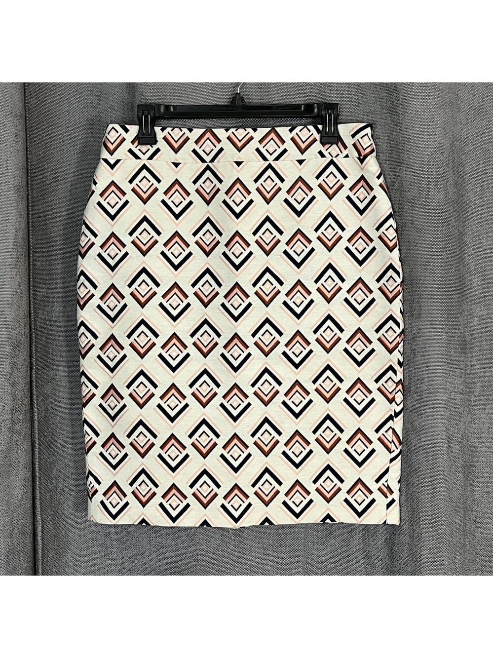 Ann Taylor Geometric Print Pencil Skirt in White, Black & Brown